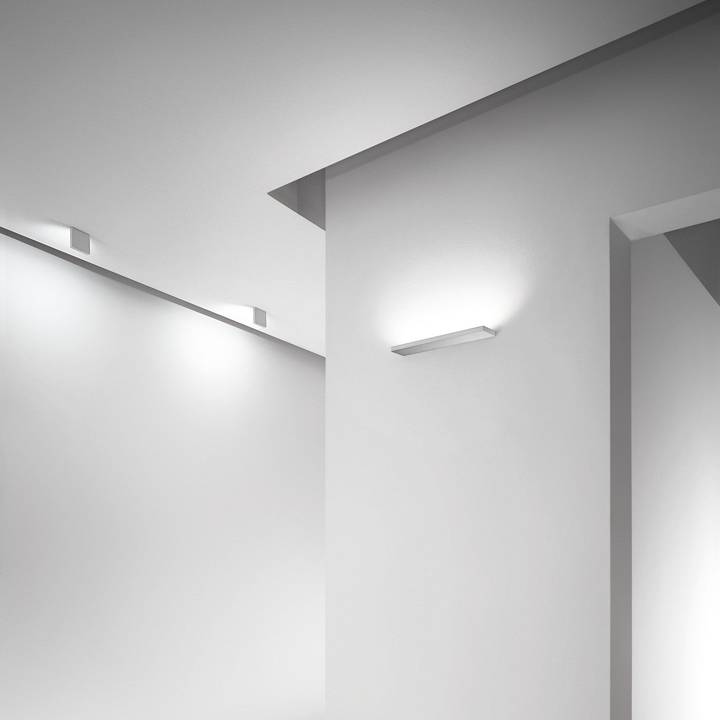 Icone Swing 4.14 LED Wall Light - EX-DISPLAY