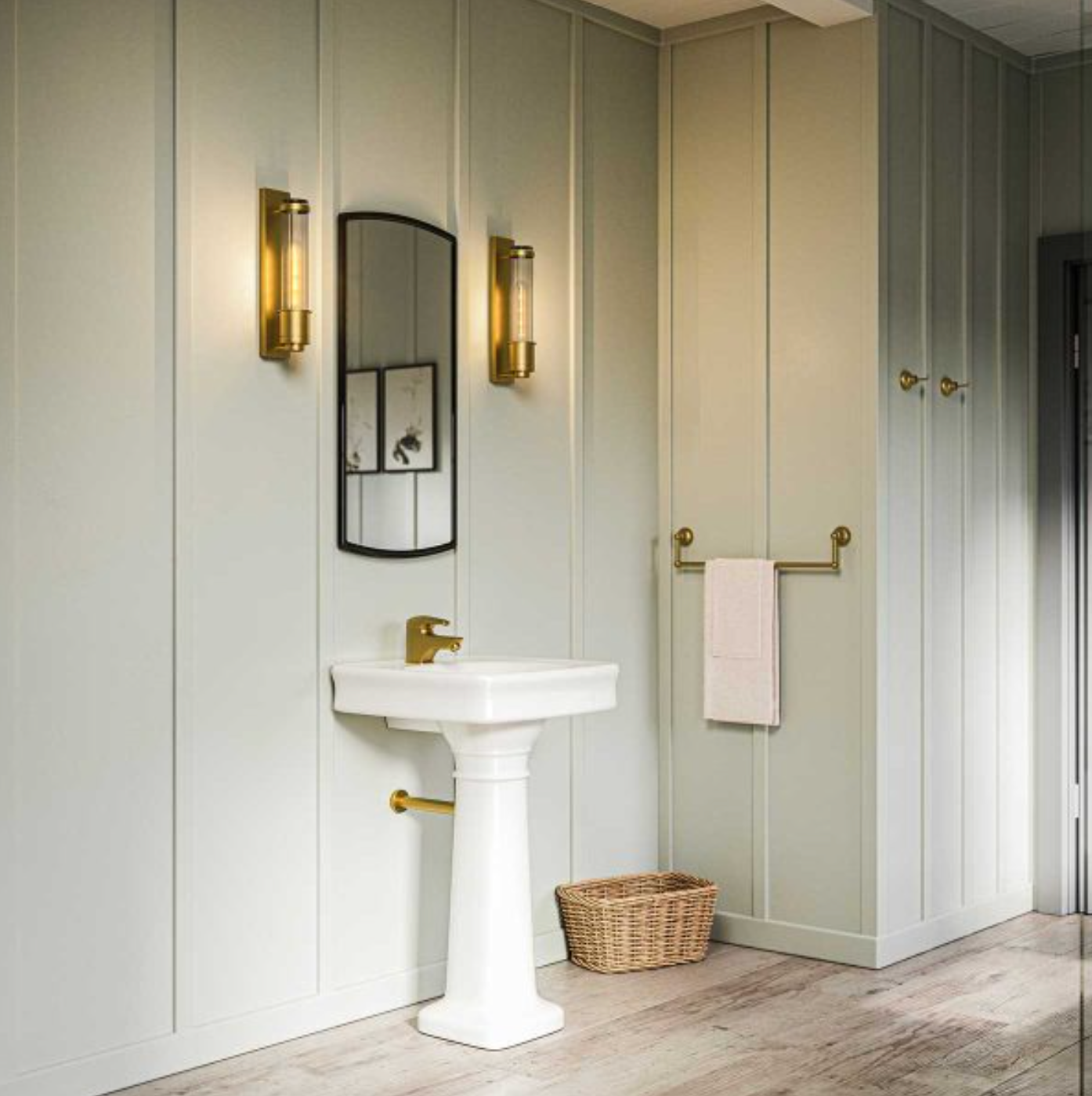 WEL Vintage Inspired Aged Brass & Ribbed Glass Bathroom Wall Light - ID 12565