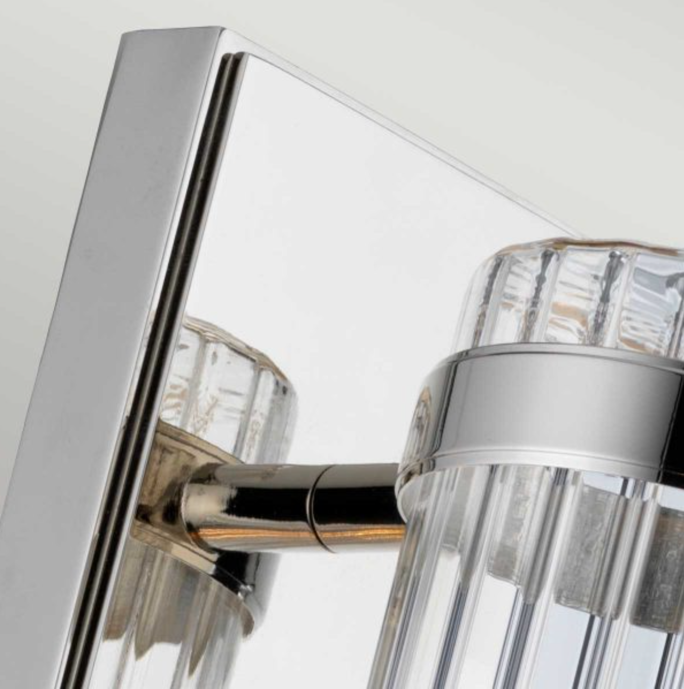 WEL Vintage Inspired Polished Chrome & Ribbed Glass Bathroom Wall Light - ID 12566
