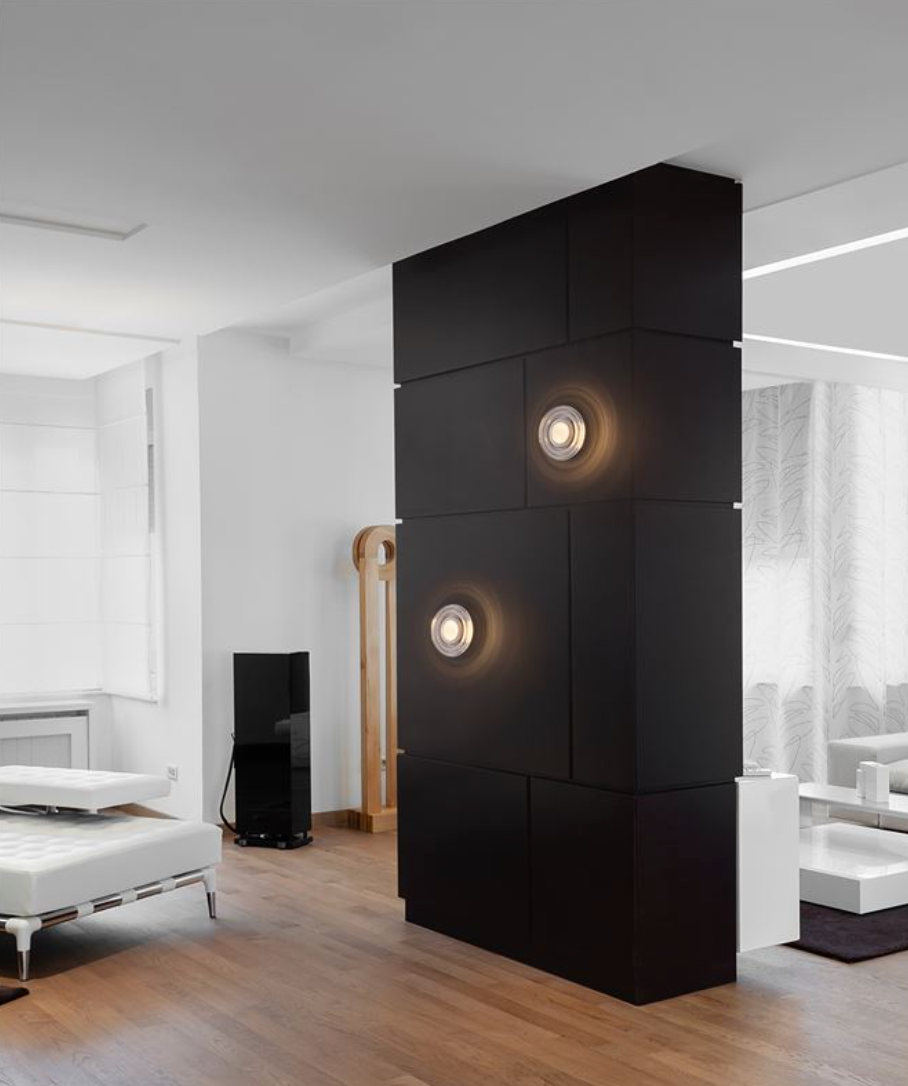 Onriyde Brushed Brass & Ribbed Acrylic Disc Wall Light - ID 13620
