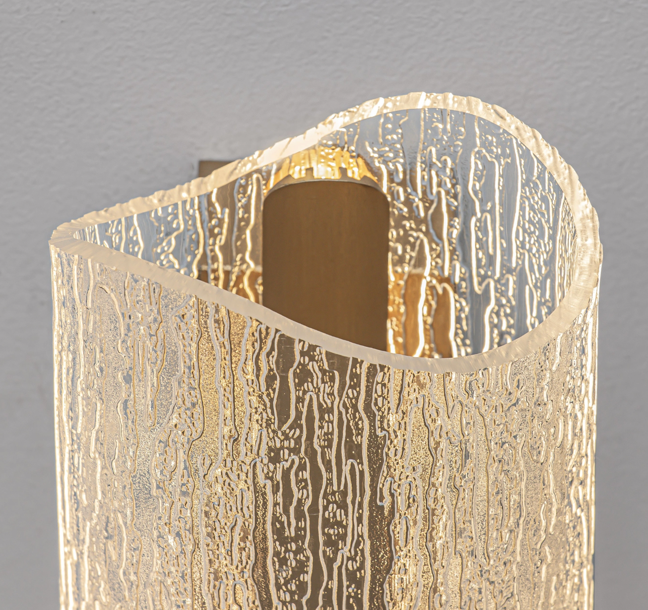 Rounded Textured Glass And Gold Wall Light- ID 14838