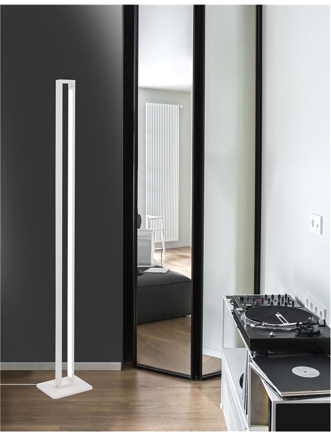 LIN Sandy White Aluminium & Acrylic Rotating Short Linear Floor Light - ID 10360