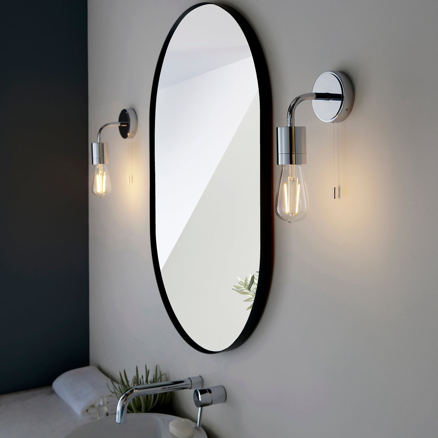 Polished Chrome Sleek One Lamp Bathroom Wall Light - ID 11650