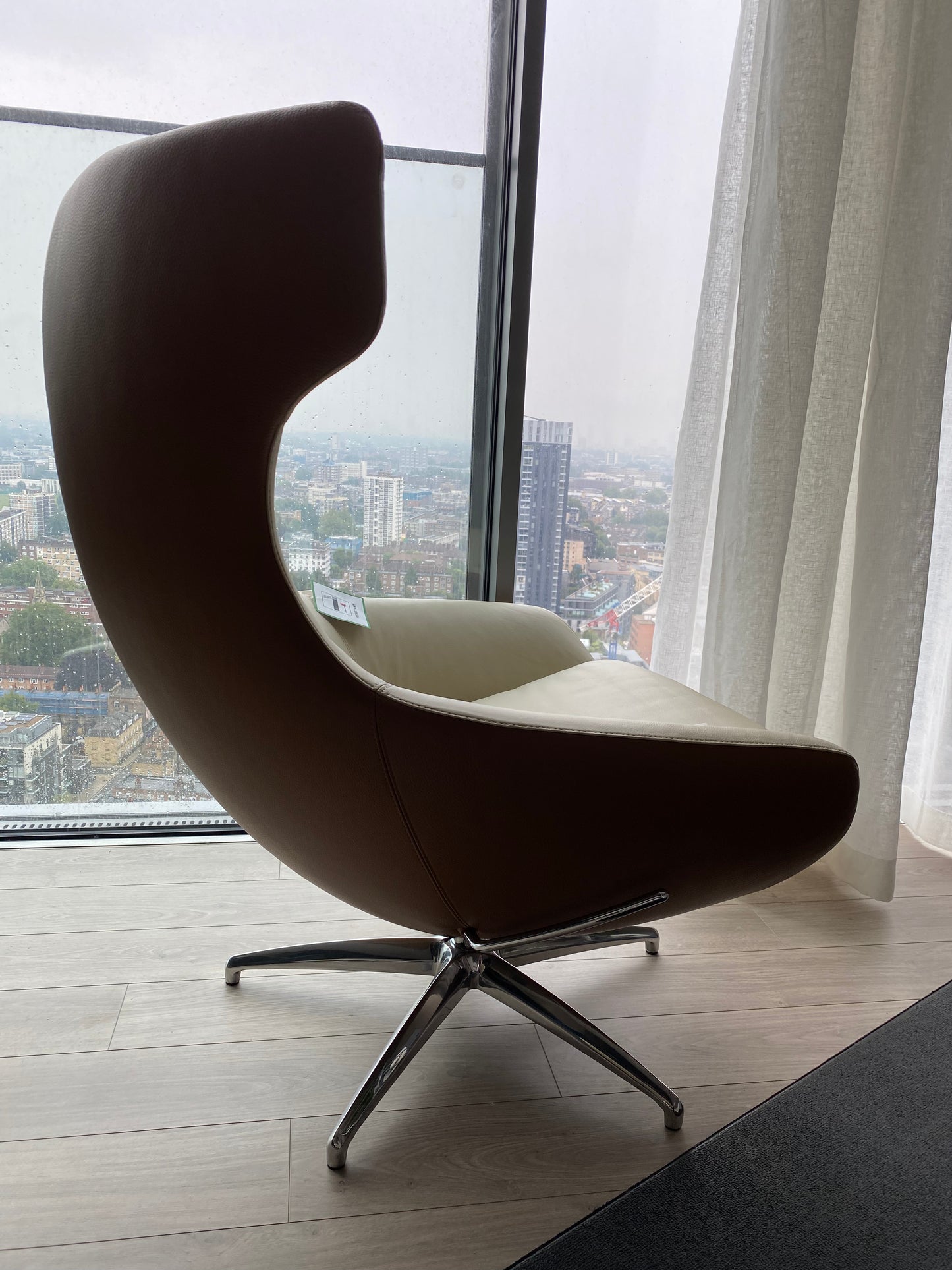 Leolux Caruzzo Armchair