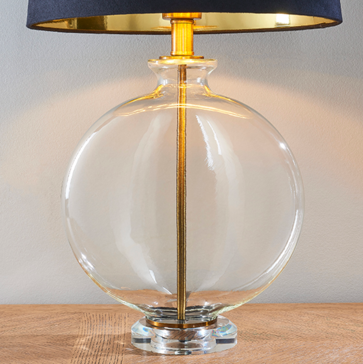 MBL Glass Table Lamp complete with shade - ID 11324
