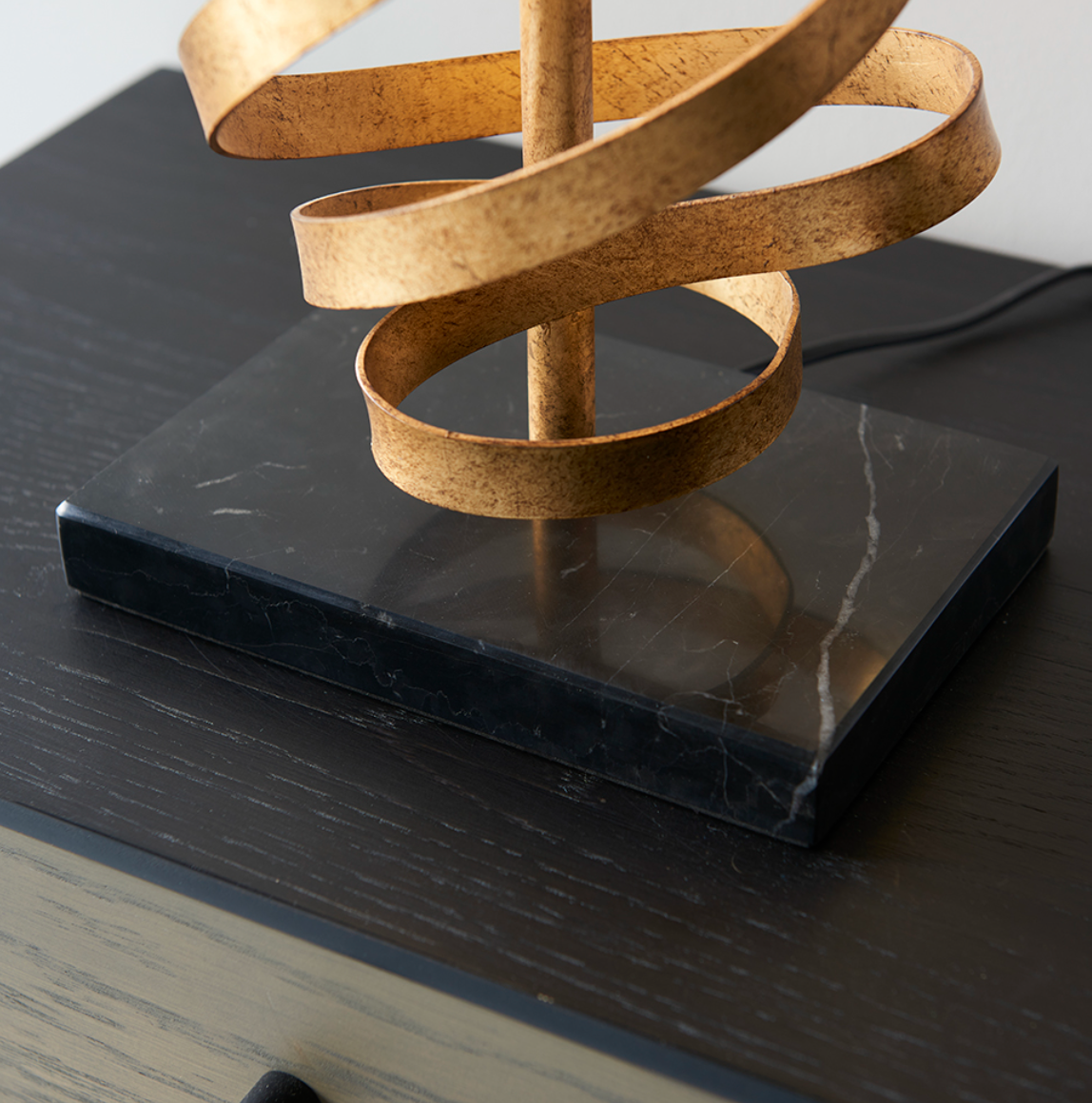 Gold ribbon table light with ivory shade - ID 11381