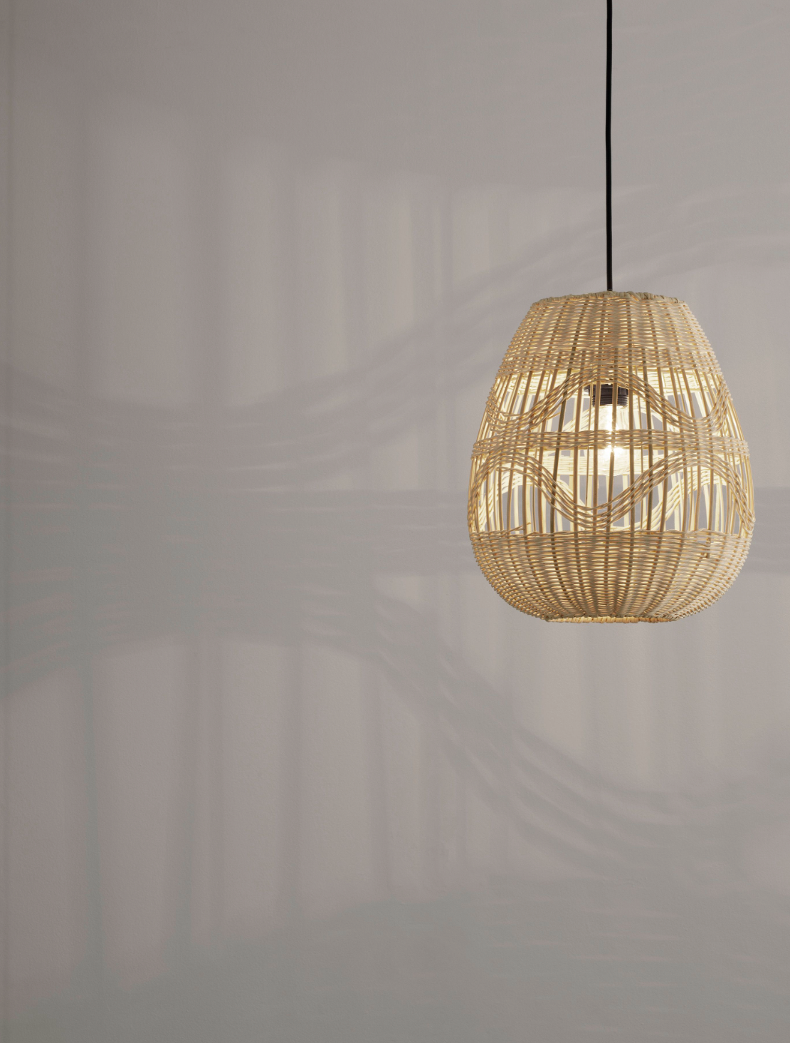 MAR Natural Rattan Pendant - ID 11985