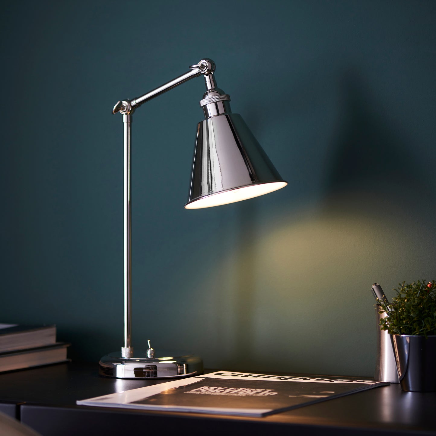 Bright Nickel Plated Adjustable Table Lamp - ID 11693