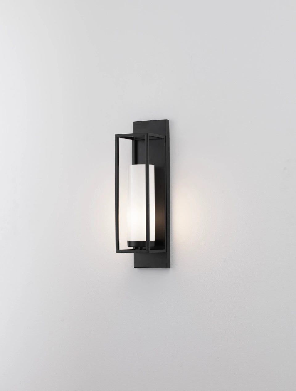 ULI Black & Opal Glass Wall Light - ID 14819
