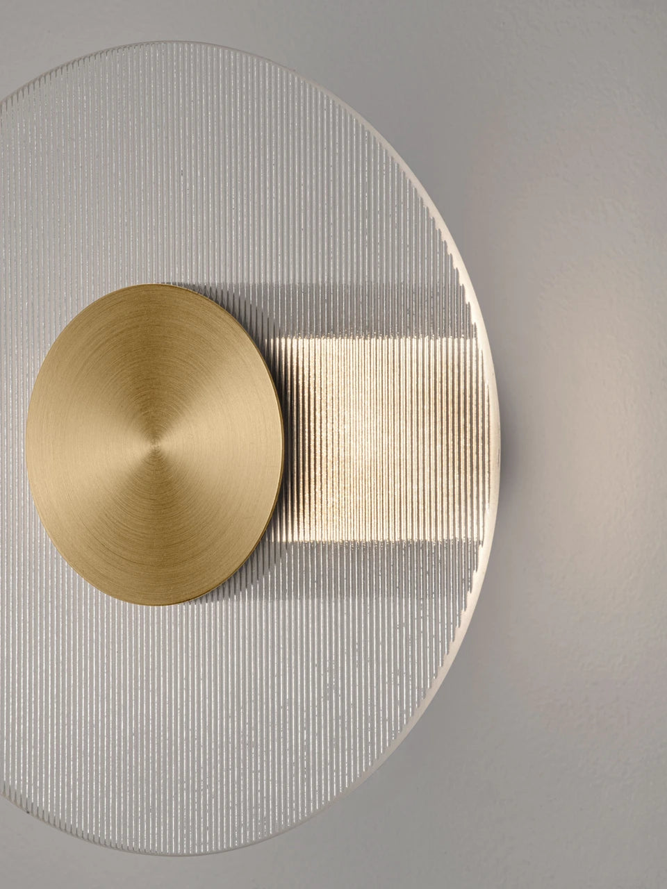 RIO Small Gold & Textured Clear Glass LED Round Wall Light - ID 15031