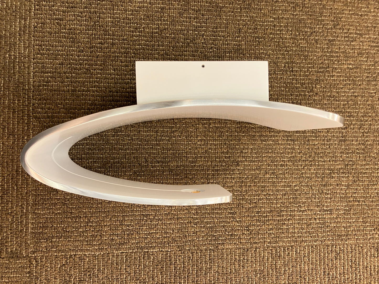 Curved Wall Light, Brushed Aluminium - ID 12049 - EX-DISPLAY