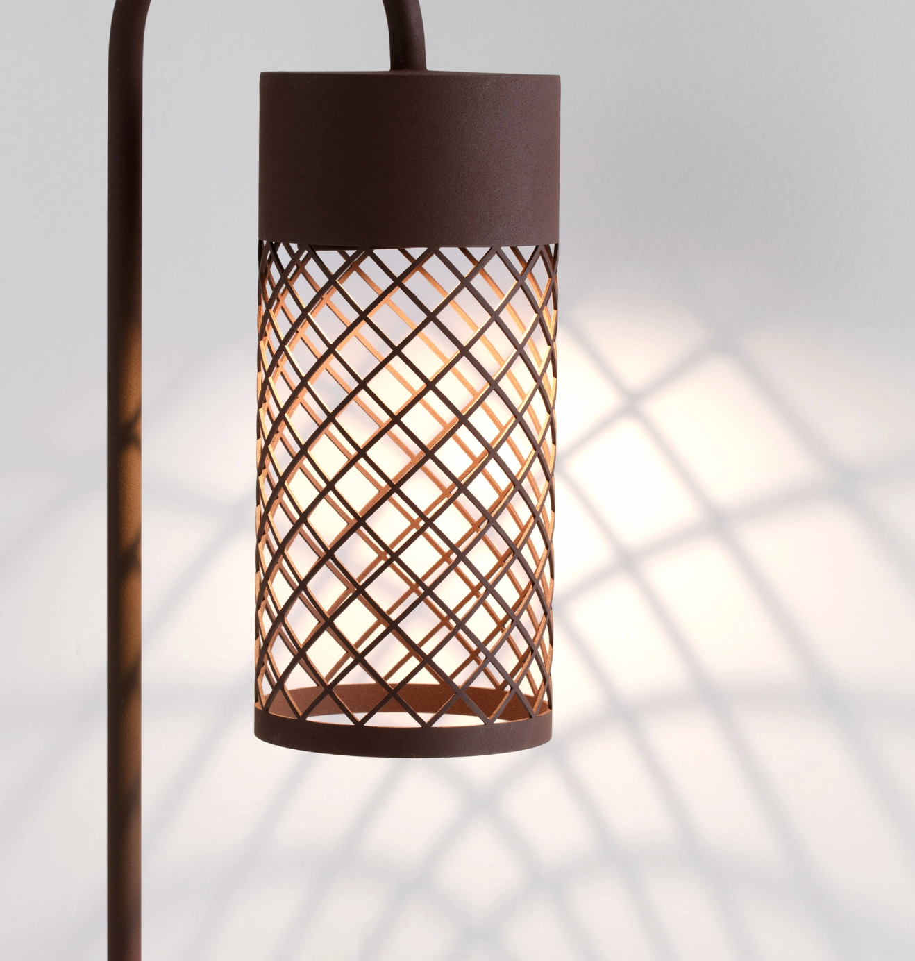 Crue 70cm Corten Intwined Metal Exterior Bollard - ID 14773