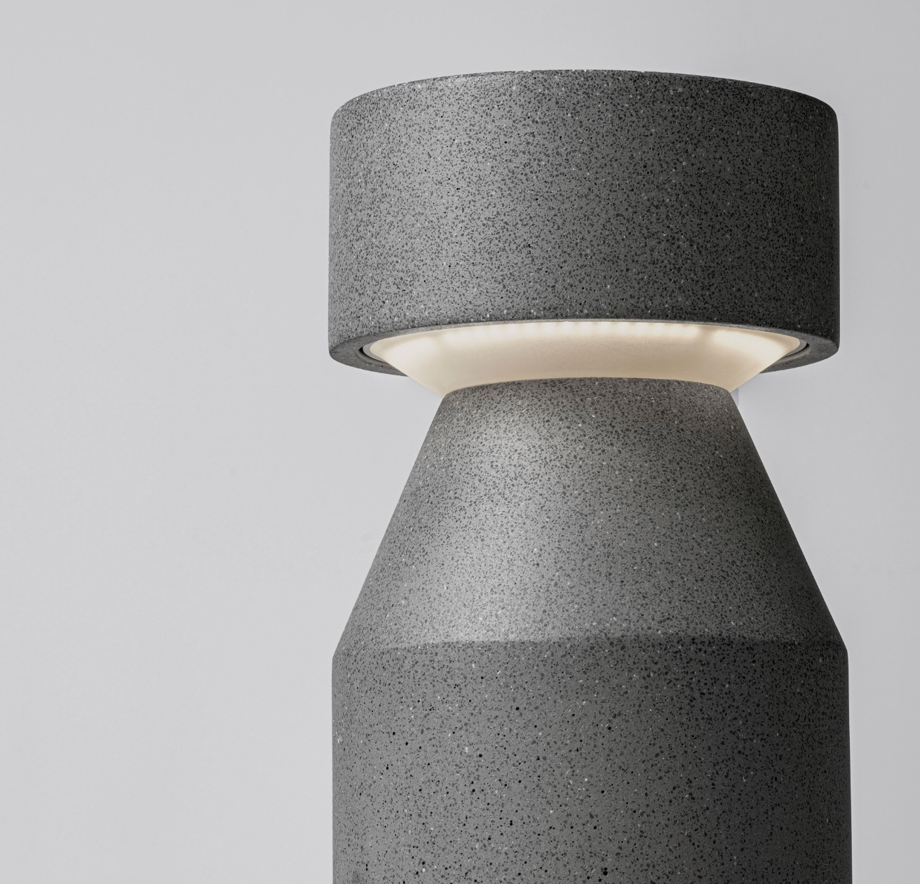Gizmo 55.5cm Black Sandstone Cement Exterior Coastal Bollard - ID 14800