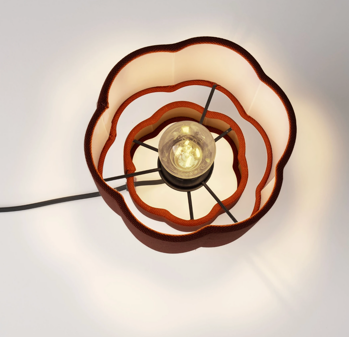 OSY Scalloped Red Table Lamp - ID 15086