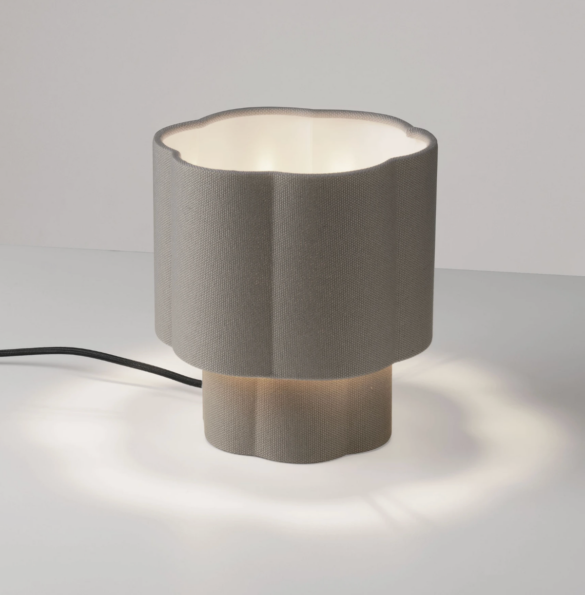 OSY Scalloped Grey Table Lamp - ID 15087