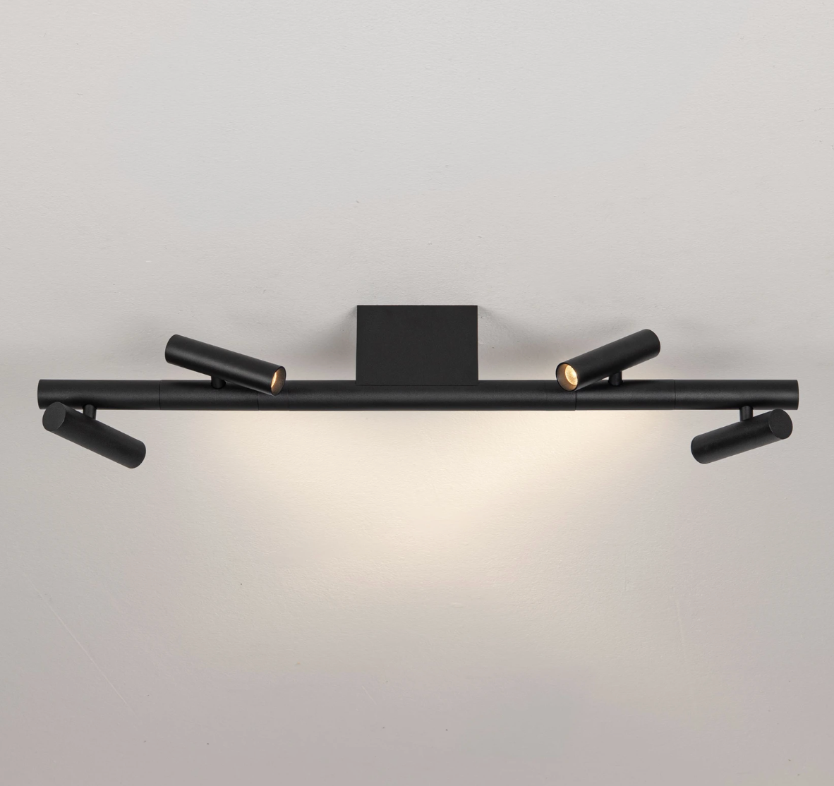 Leva Spot Sleek Black 4lt Ceiling Light - ID 15094