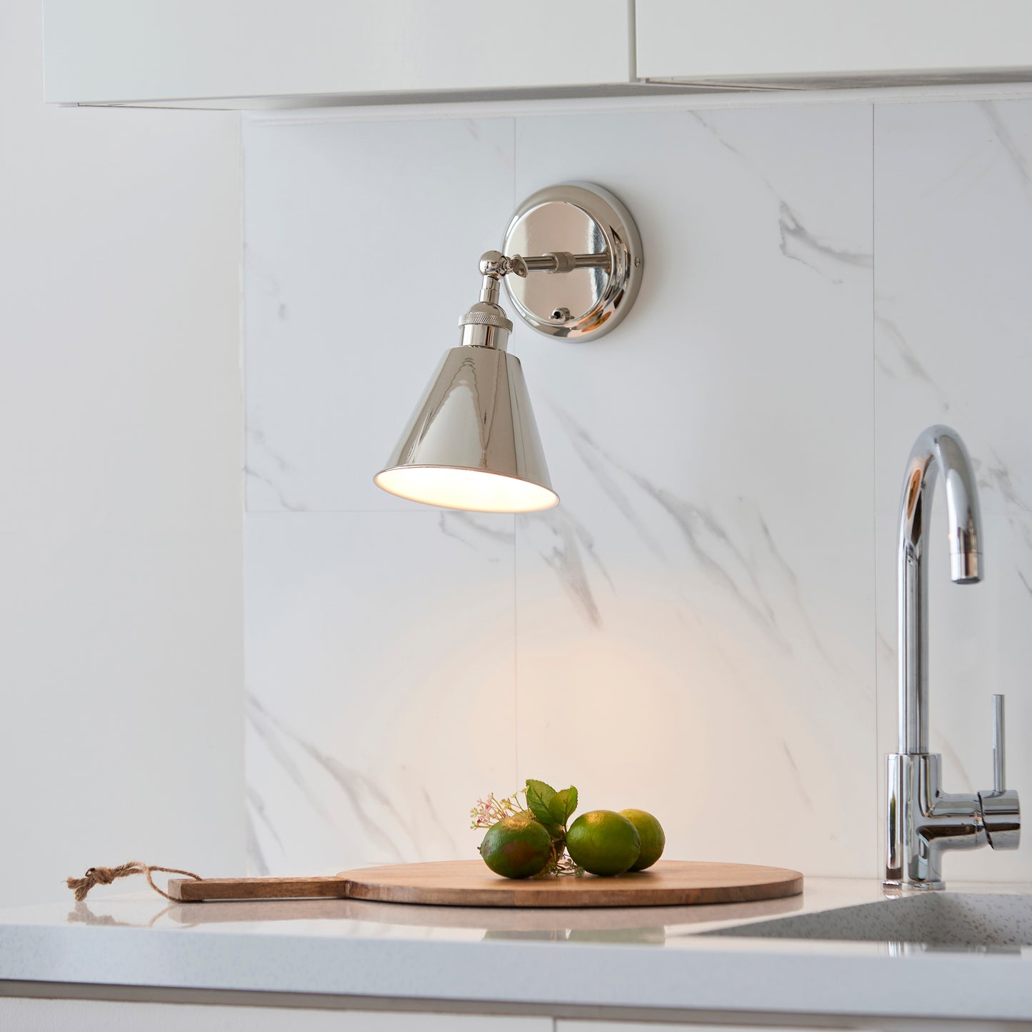Bright Nickel Plated Adjustable Wall Lamp - ID 11694