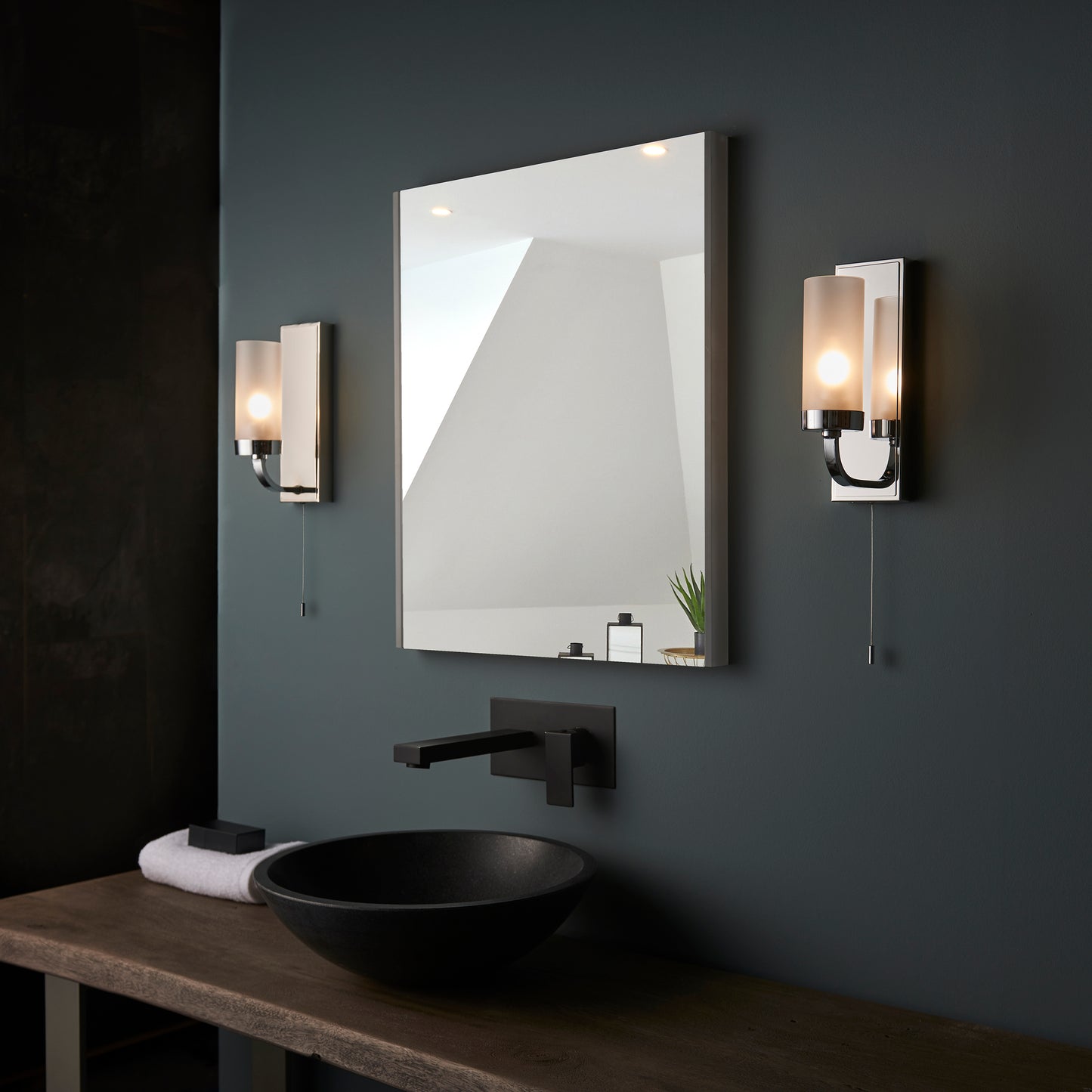 Polished Chrome & Frosted Glass Bathroom Wall Light - ID 11679