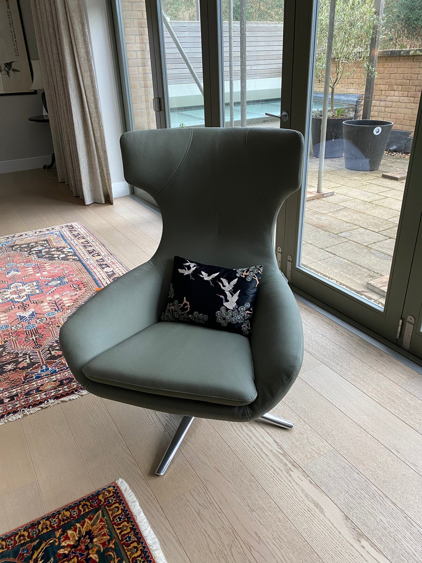 Leolux Caruzzo Armchair