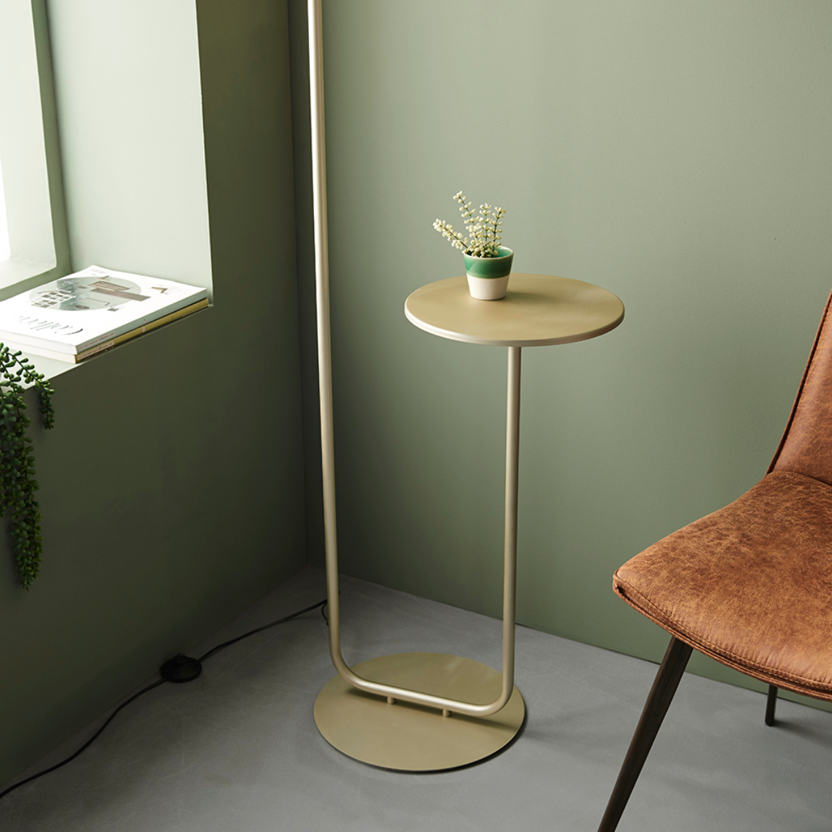 Champagne Painted Floor Light With Table And Grey Shade - ID 11750