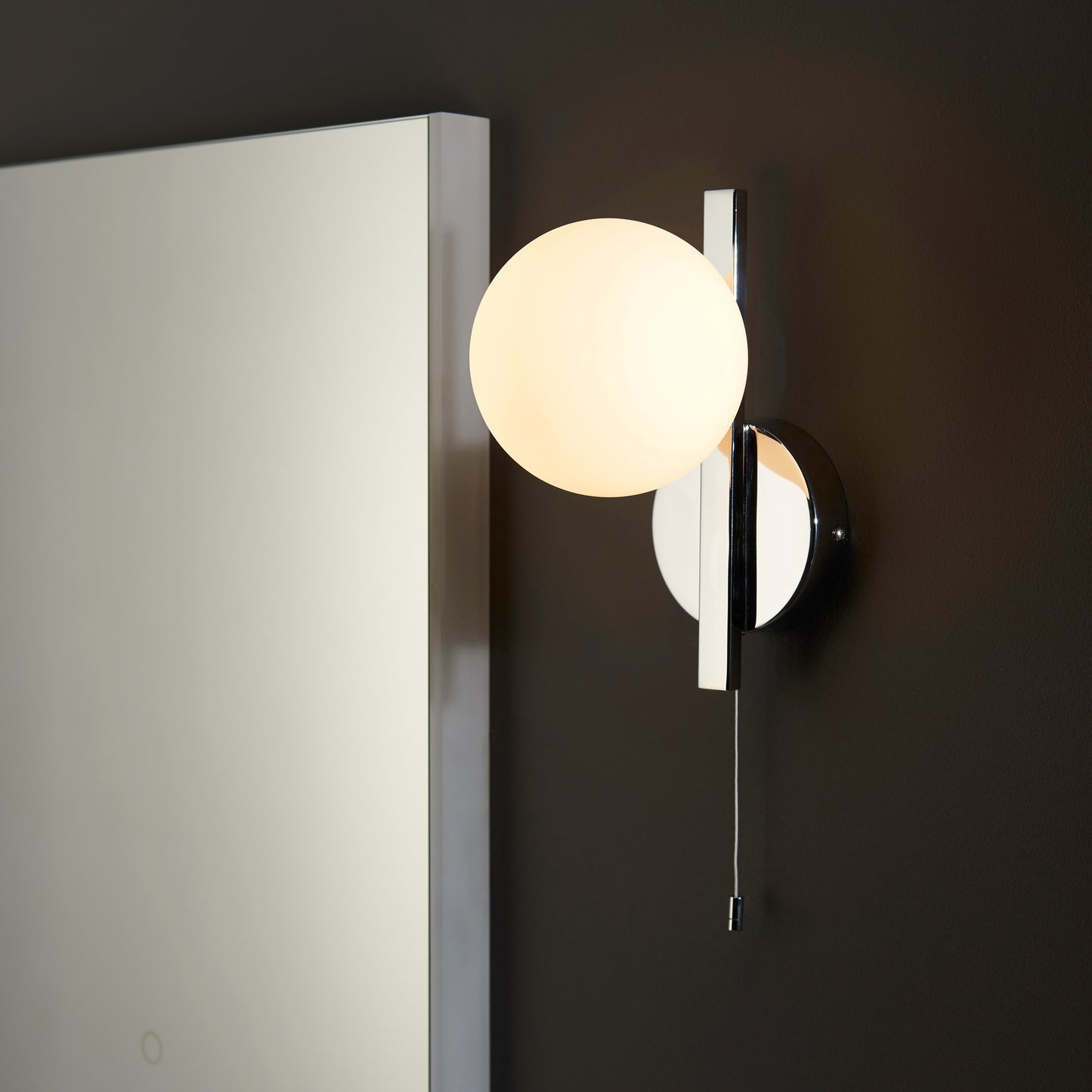 Contemporary Bathroom Chrome Angled Wall Light - ID 11673